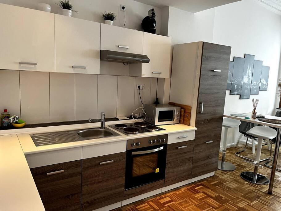 Exklusive Wohnung Mitten Im Schoensten Viertel BRE Extérieur photo